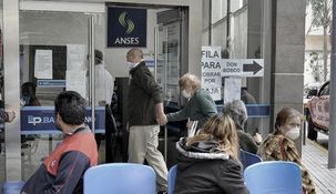 Los jubilados ya conocen su fecha de cobro, que tendrá aumento y bono este mes. Los jubilados ya conocen su fecha de cobro, que tendrá aumento y bono este mes.