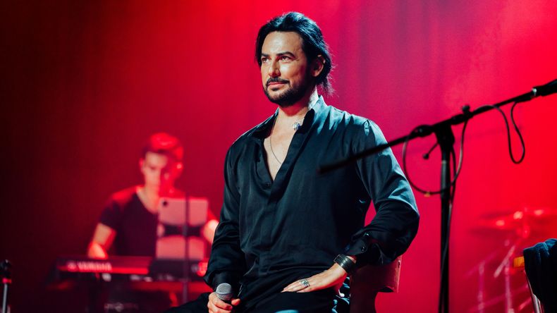 Beto Cuevas reflexiona sobre la irrupción de la tecnología en los shows.&nbsp;