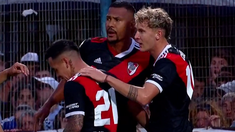 Rondón festeja su gol junto a Barco y Colidio. Rondón festeja su gol junto a Barco y Colidio.