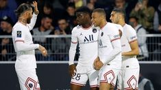 Sergio Ramos, Edimbe, Mbappé y Hakimi festejan el triunfo. Sergio Ramos, Edimbe, Mbappé y Hakimi festejan el triunfo.
