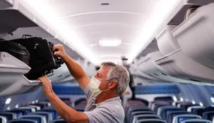 Los contagios en aviones son evitables con medidas como el tapabocas.