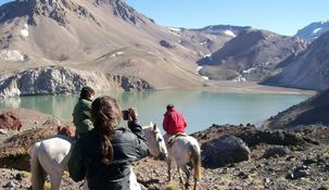 Esta localidad se encuentra muy cerca de la turística ciudad de Mendoza, San Rafael