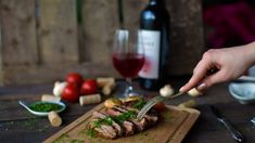 Los mejores trucos para cocinar con vino: una bomba de sabor. Los mejores trucos para cocinar con vino: una bomba de sabor.