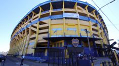 Javier Milei habilitó que los clubes de fútbol puedan convertirse en sociedades anónimas