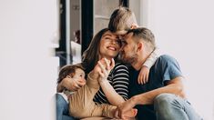 La ANSES realizó cambios y cada vez más personas podrán acceder a la AUH y la AUE. La ANSES realizó cambios y cada vez más personas podrán acceder a la AUH y la AUE.