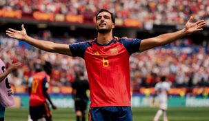 Mikel Merino otra vez se vistió de héroe y le dio la clasificación a España.