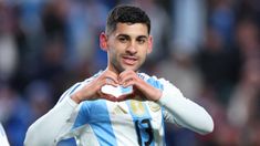 El defensor de 26 años volverá a jugar en Tottenham El defensor de 26 años volverá a jugar en Tottenham