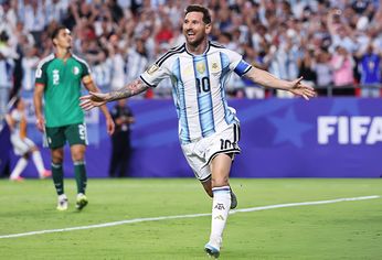Messi y un triplete para la historia. Messi y un triplete para la historia.