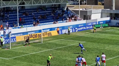 La increíble técnica para patear penales de un jugador de Feirense La increíble técnica para patear penales de un jugador de Feirense