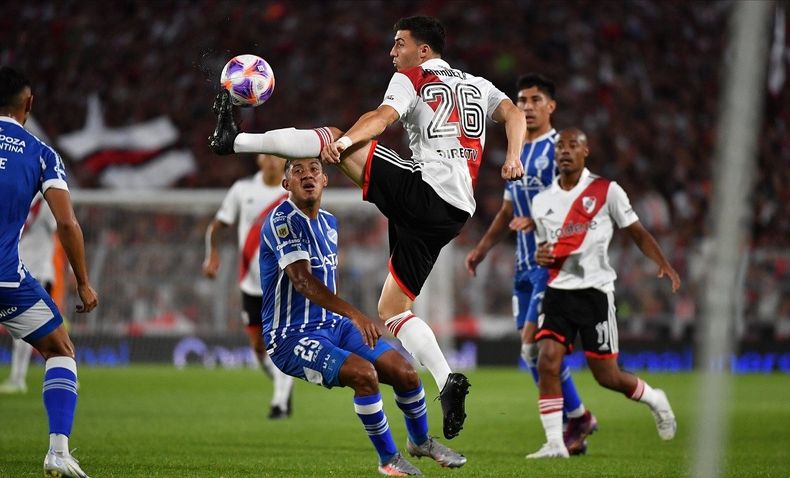 River le gana a Godoy Cruz por la Liga Profesional.