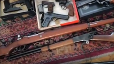 Las armas encontradas en la casa del exrepresor Alejandro Duret en el barrio de Palermo. Las armas encontradas en la casa del exrepresor Alejandro Duret en el barrio de Palermo.