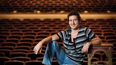 Julio Bocca dirige Hamlet Ruso en el Teatro Colón. Julio Bocca dirige Hamlet Ruso en el Teatro Colón.