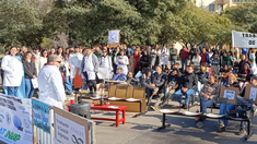 Los docentes reclaman por un salario digno.