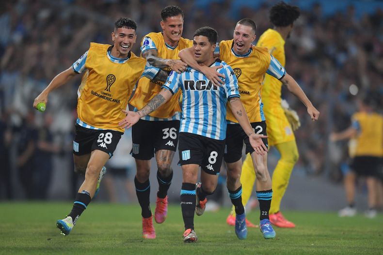 Racing es finalista.