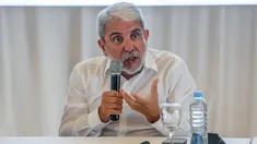 Según Aníbal Fernández, se busca alentar el conflicto. Según Aníbal Fernández, se busca alentar el conflicto.