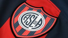 La nueva camiseta será estrenada en el debut del Torneo Apertura frente a Talleres La nueva camiseta será estrenada en el debut del Torneo Apertura frente a Talleres