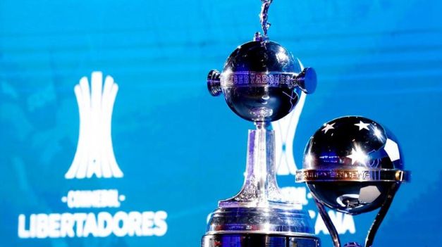 Los dos trofeos que buscan los clubes del continente.