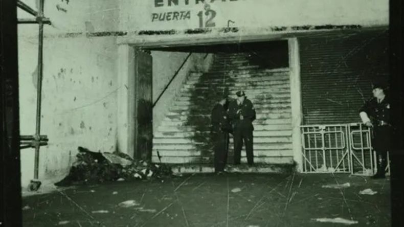 La tragedia de la puerta 12, las más grande sucedida en eventos deportivos en Argentina. 