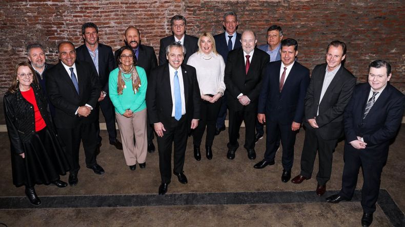 Los gobernadores peronistas apoyaron la decisión del Presidente.&nbsp;