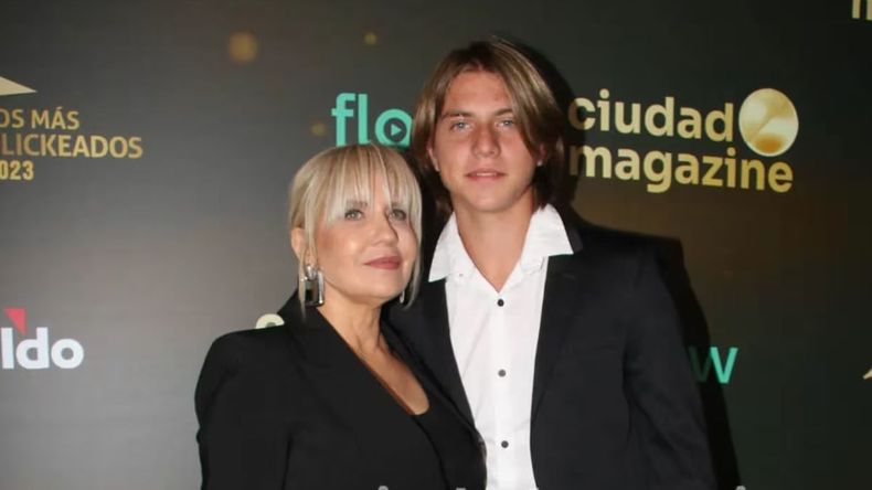 Nora Colosimo y Valentino López asistieron al evento en lugar de Wanda Nara.