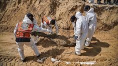 Washington aseguró investiga con el Gobierno de Israel el hallazgo de fosas comunes en Gaza. Washington aseguró investiga con el Gobierno de Israel el hallazgo de fosas comunes en Gaza.