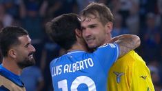 Provedel fue saludado por Luis Alberto. Provedel fue saludado por Luis Alberto.