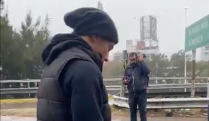 Leandro Benegas se tuvo que quedar unos minutos en las inmediaciones del estadio de Platense.