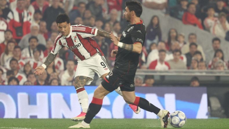 River cae ante Huracán en el Monumental.&nbsp;