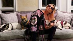 Lady Gaga recuperó los perros que le habían robado Lady Gaga recuperó los perros que le habían robado