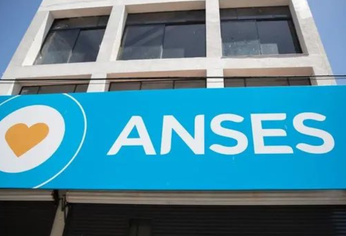 Desde el gobierno nacional dieron a conocer una determinación que, desde el mes próximo, repercutirá en los haberes de las asignaciones familiares otorgadas por la Administración Nacional de la Seguridad Social. Desde el gobierno nacional dieron a conocer una determinación que, desde el mes próximo, repercutirá en los haberes de las asignaciones familiares otorgadas por la Administración Nacional de la Seguridad Social.