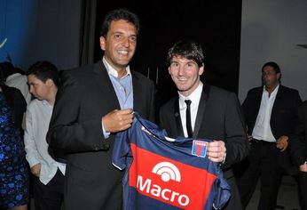 El Municipio de Tigre, la Fundación Messi e YPF firmaron en 2010 un acuerdo para construir dos jardines de infantes en el distrito.
