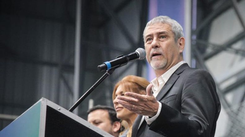 Jorge Ferraresi agradeció a los fanáticos por su presencia y su respeto en el funeral del Indio Solari.