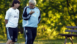 Gerardo Salorio junto a Lionel Messi.