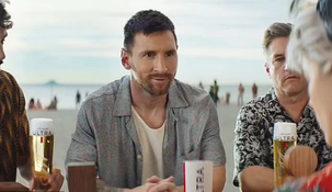 Messi y la empresa de cerveza cerraron un contrato comercial en 2020.