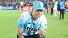 El Pepo cantará antes de la final de la Copa Sudamericana entre Racing y Cruzeiro. El Pepo cantará antes de la final de la Copa Sudamericana entre Racing y Cruzeiro.