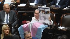 Esteban Paulón apuntó contra el Gobierno por los ataques al colectivo LGBT.
