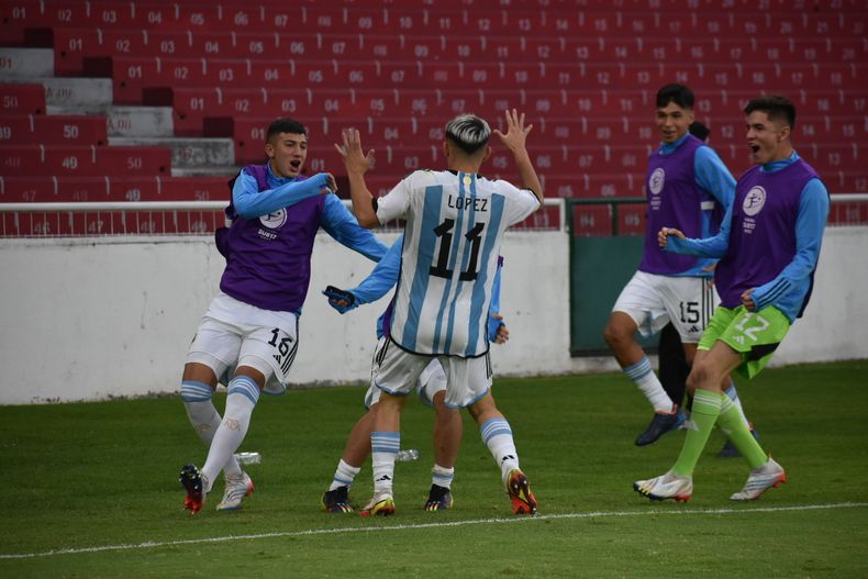 La Selección Sub 17 venció a Venezuela 2 a 1.