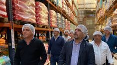 Como parte de su recorrida, Cristian Ritondo visitó la planta del Grupo Molino Chacabuco.