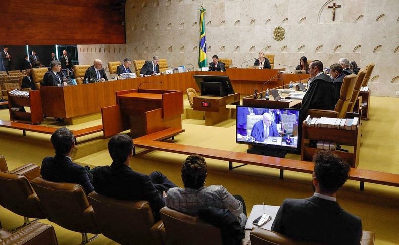 Brasil: condenaron a 17 años de cárcel al primer acusado por el intento de golpe de Estado contra Lula.