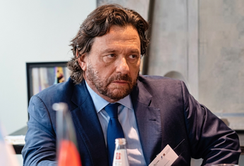 Gustavo Sáenz, gobernador de Salta. Gustavo Sáenz, gobernador de Salta.