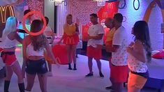 Gran Hermano 2022: Maxi bailó muy cerca de Romina durante la Pijamada Party Gran Hermano 2022: Maxi bailó muy cerca de Romina durante la Pijamada Party