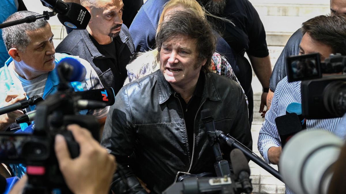 En el Día Mundial de la Libertad de Prensa, ADEPA advirtió que los ataques contra el periodismo debilitan la democracia