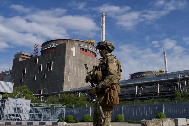 Alarma por nuevos bombardeos cerca de la central nuclear de Zaporiyia
