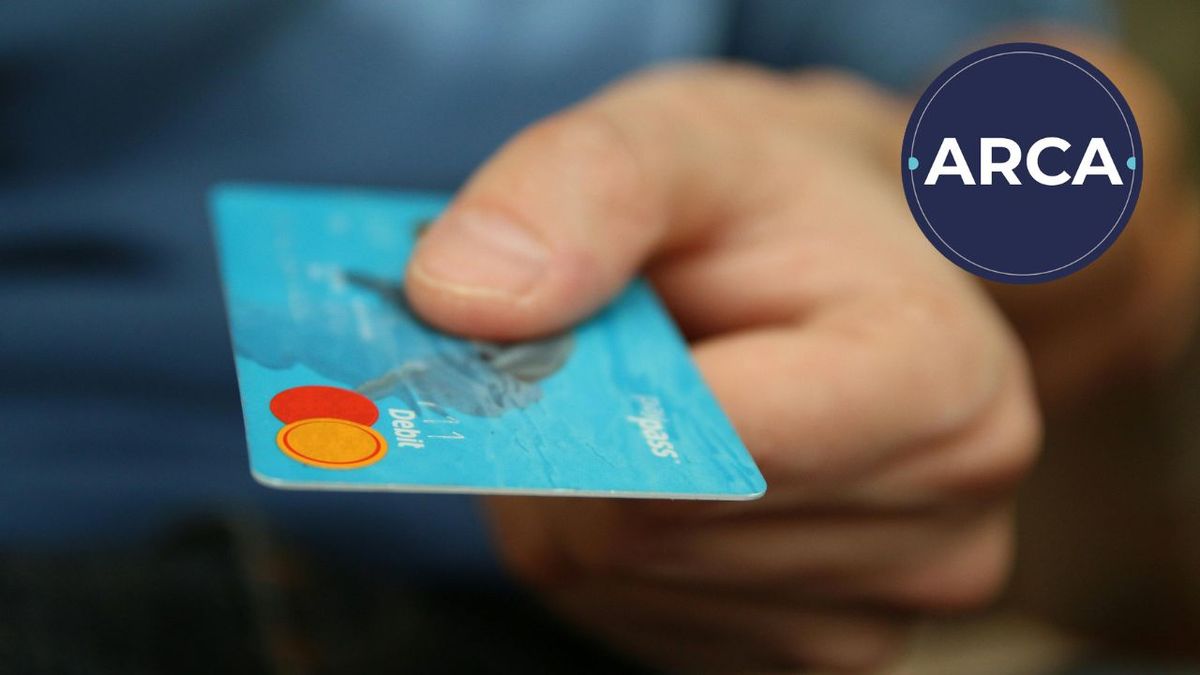 Confirmado: a qué monotributistas ARCA les dará de baja la cuenta y las tarjetas de crédito en septiembre 2025