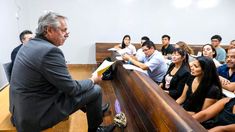 Alberto Fernández saludó a la UBA. Alberto Fernández saludó a la UBA.