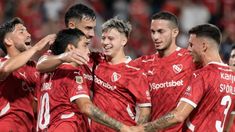 El Rojo se despachó con una goleada frente a Vélez en Avellaneda. El Rojo se despachó con una goleada frente a Vélez en Avellaneda.