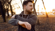 Un shot de jengibre casero es fácil de preparar y ayuda a mantener altos niveles de energía durante el día. Un shot de jengibre casero es fácil de preparar y ayuda a mantener altos niveles de energía durante el día.