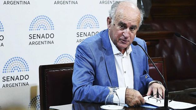 “Necesitamos que las pymes produzcan valor agregado en la Argentina”, afirmó Parrilli en Radio 10.&nbsp;