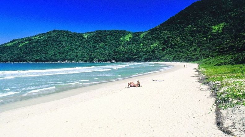 Entre las grandes urbes de Río de Janeiro y San Pablo se encuentra un lugar que destaca por su encanto particular: la Isla Paraty.