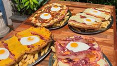 Este bodegón es famoso por sus milanesas XL. Este bodegón es famoso por sus milanesas XL.